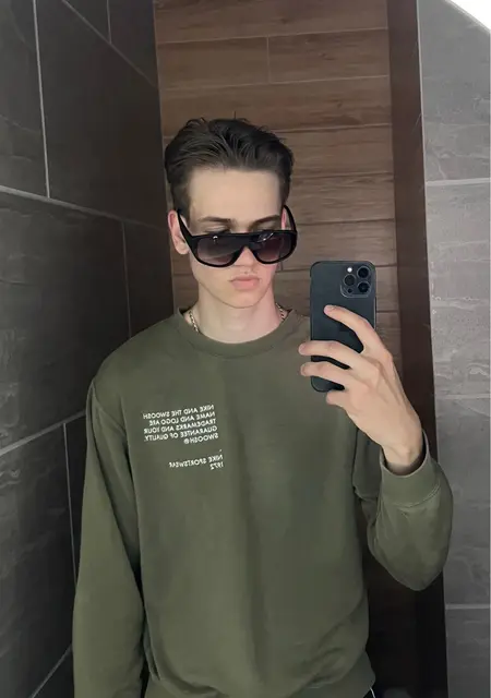 Ванес из Калининграда, ищу на сайте открытые отношения