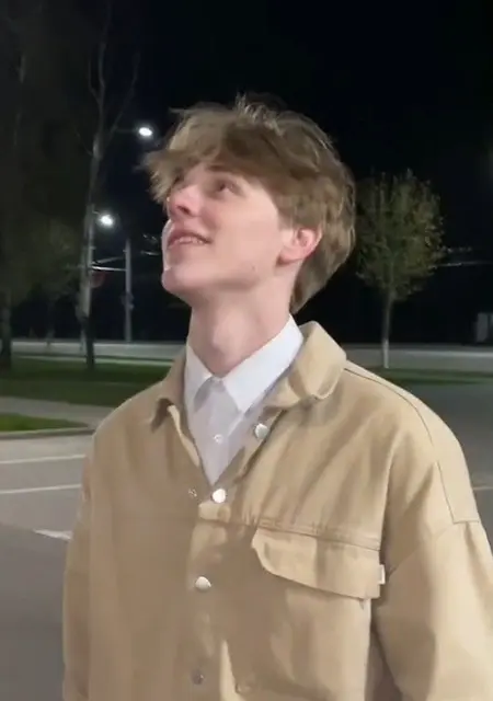 Я Дима, 19, знакомлюсь на одну ночь в Улан-Удэ