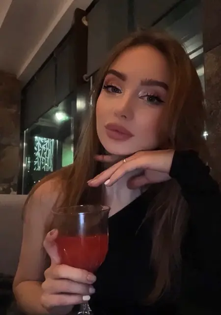 Алина из Ставрополя, мне 24, познакомлюсь для общения