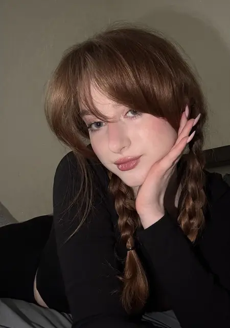 Я София, 20, из Казани, ищу знакомство для вирта