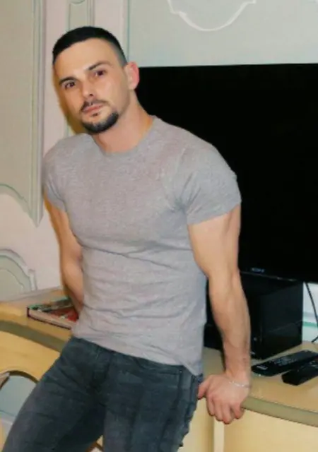 Я Александр, 27, знакомлюсь для общения в Мурманске