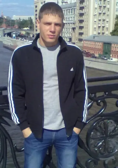 Денис из Апатитов, ищу на сайте знакомства на одну ночь