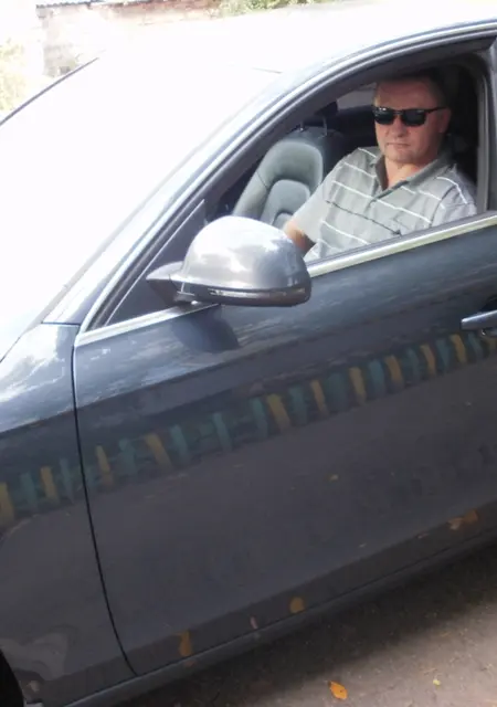 Саша из Алчевска, ищу на сайте знакомства без обязательств