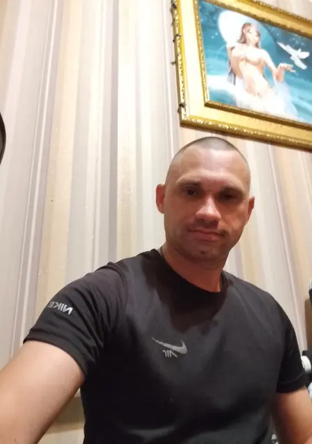 Алекс из Тамани, мне 39, познакомлюсь на одну ночь