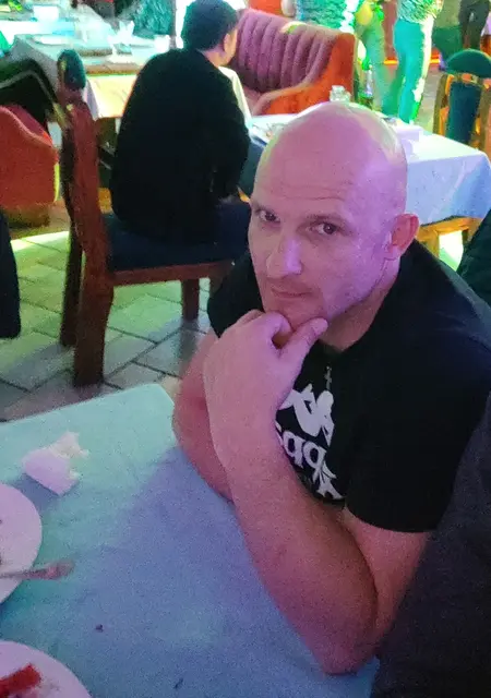 Я Андрей, 42, знакомлюсь на одну ночь в Одинцово