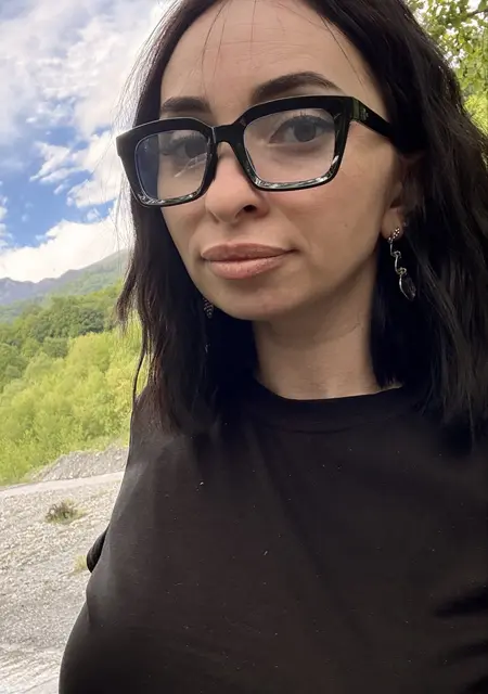 Я Ira, 26, из Владикавказа, ищу знакомство для постоянных отношений