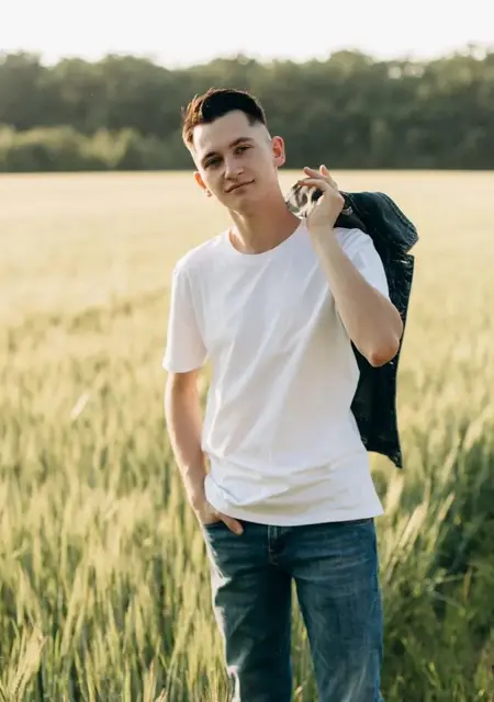 Я Марк, 23, знакомлюсь без обязательств в Воронеже