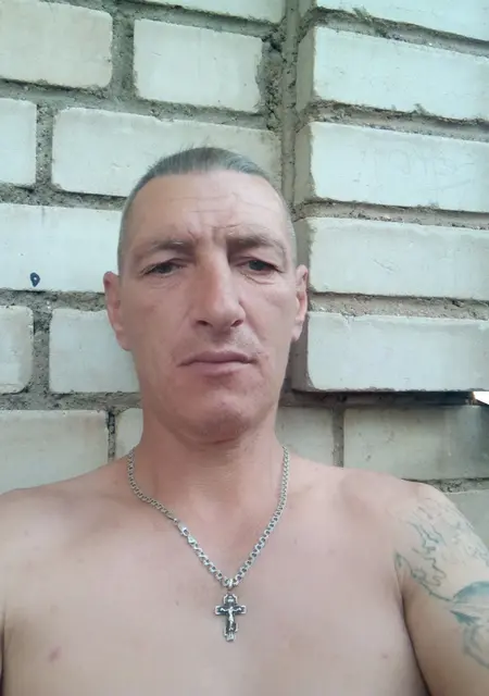 Валентин из Уфы, мне 49, познакомлюсь для приятного времяпровождения