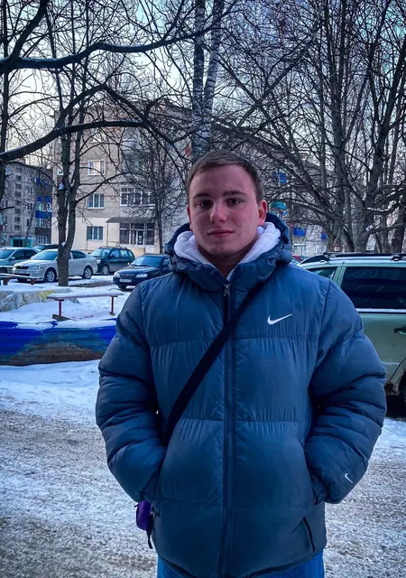 Артем из Липецка, мне 18, познакомлюсь для вирта