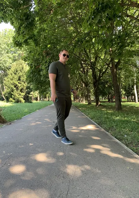 Алексей из Кореновска, мне 29, познакомлюсь на одну ночь