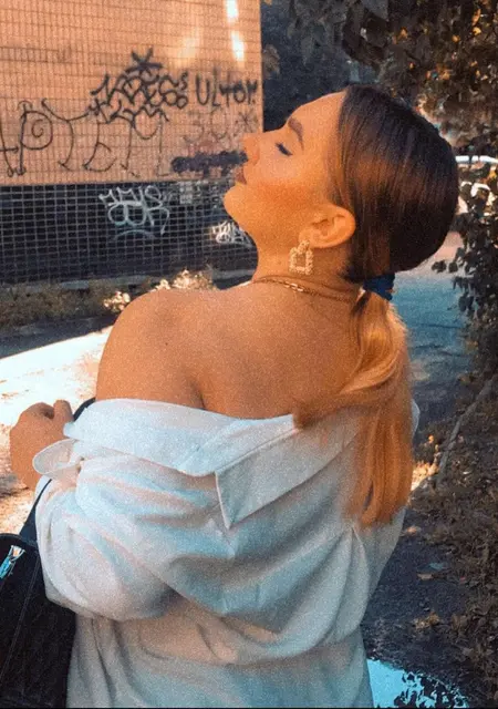 Я Дарина, 22 років з Чернівці, шукаю знайомство для дружбы