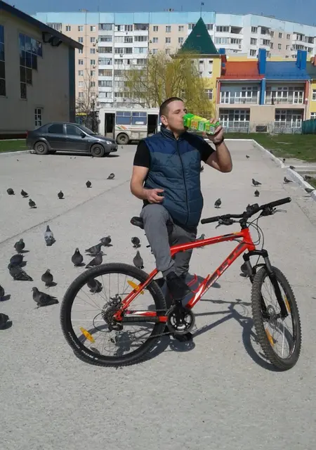 Ден из Саратова, ищу на сайте общение