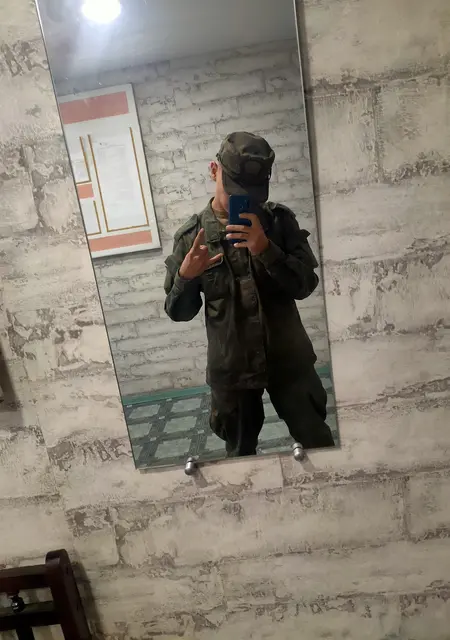 Я Даня, 23, из Полевского, ищу знакомство для общения