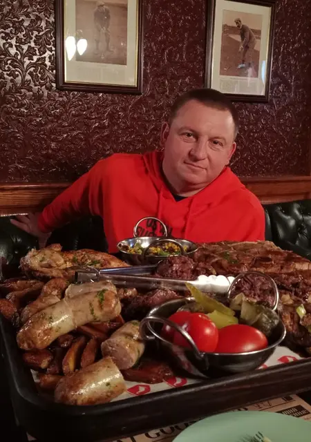 Анатолий з Львова, мені 43 років, познайомлюсь на одну ніч