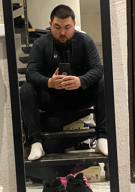 Я Эльгар, 28, из Астрахани, ищу знакомство для дружбы