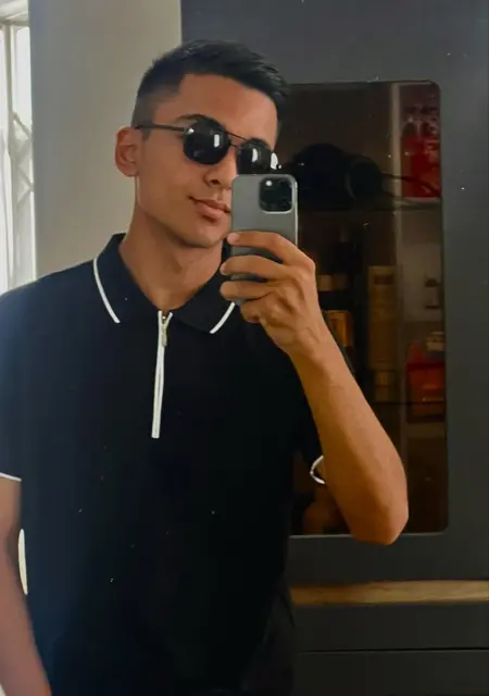 Я Александр, 18, из Перми, ищу знакомство для постоянных отношений