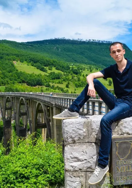 Артем из Калуги, ищу на сайте знакомства без обязательств