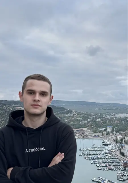 Maks из Москвы, мне 19, познакомлюсь на одну ночь