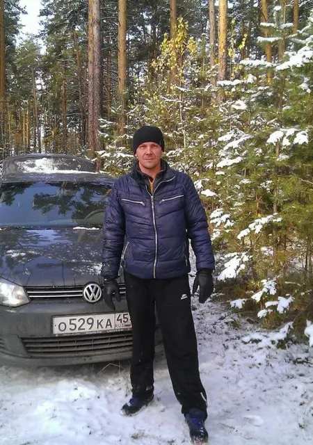 Я Саша Иванов, 45, из Кургана, ищу знакомство для приятного времяпровождения