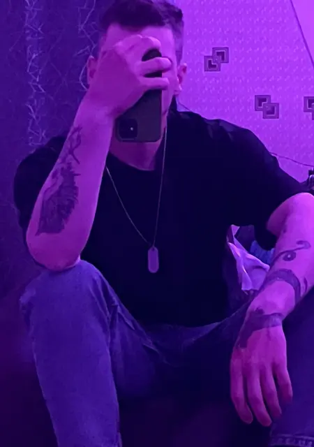 Дмитрий из Волгодонска, мне 22, познакомлюсь без обязательств