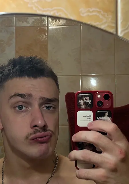 Я Влад, 22, из Сочи, ищу знакомства без обязательств