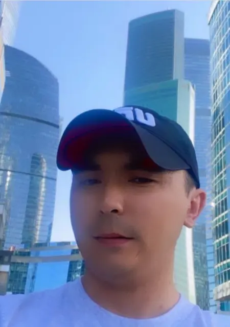 Макс из Якутска, мне 34, познакомлюсь на одну ночь