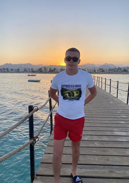 Denis из Витебска, мне 30, познакомлюсь для приятного времяпровождения