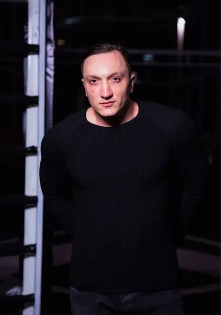 Я Hasvalt, 33, из Новороссийска, ищу знакомство для приятного времяпровождения