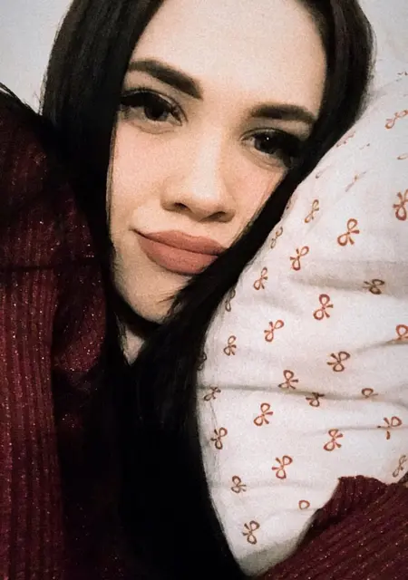 Малышка з Кривий Ріг, шукаю на сайті знайомства без зобов'язань