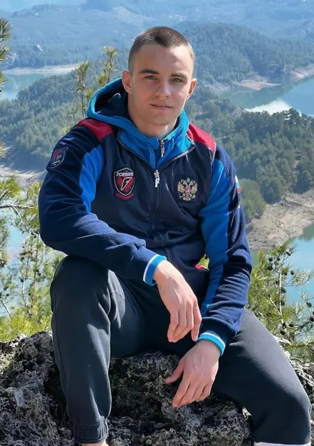 Глеб из Горно-Алтайска, мне 35, познакомлюсь для постоянных отношений