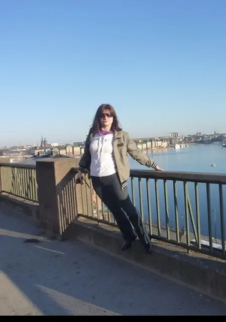 Инга из Воронежа, мне 41, познакомлюсь для приятного времяпровождения