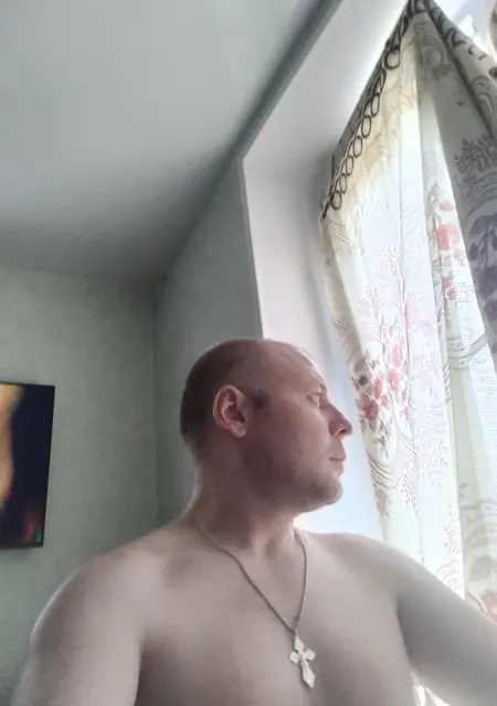 Стас из Нижнего Новгорода, мне 38, познакомлюсь для приятного времяпровождения