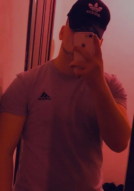 Динис из Сургута, мне 30, познакомлюсь без обязательств