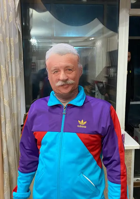 Алекс из Миасса, мне 37, познакомлюсь без обязательств