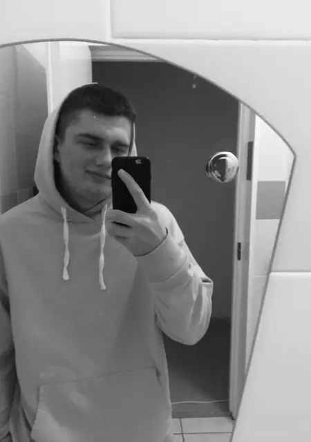 Я Влад, 21, знакомлюсь для общения в Канске