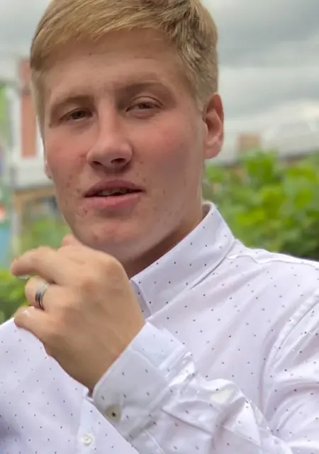 Я Илья, 27, знакомлюсь для дружбы в Белове