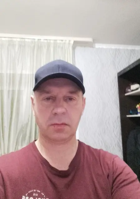 Дмитрий из Перми, мне 54, познакомлюсь без обязательств
