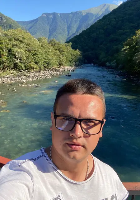 Алексей из Новочебоксарска, мне 32, познакомлюсь для приятного времяпровождения