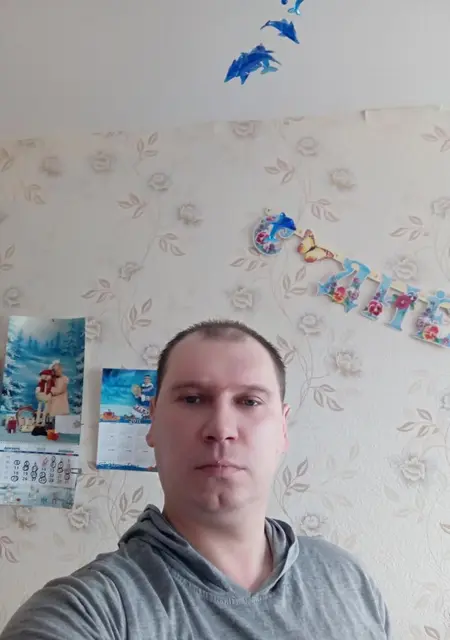 Я Игорь, 43, знакомлюсь без обязательств в Шушарах