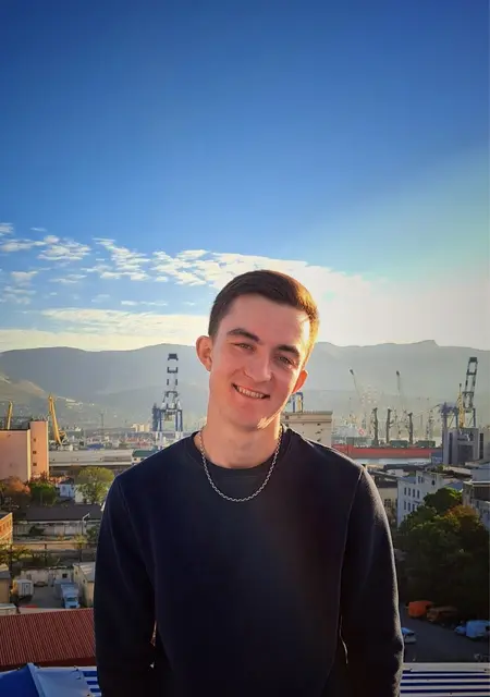 Даниил из Новороссийска, мне 25, познакомлюсь для приятного времяпровождения