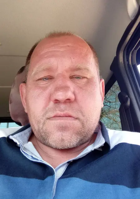 Владимир Потапов из Екатеринбурга, мне 43, познакомлюсь для постоянных отношений