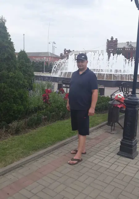 Вова из Гулькевичей, ищу на сайте постоянные отношения