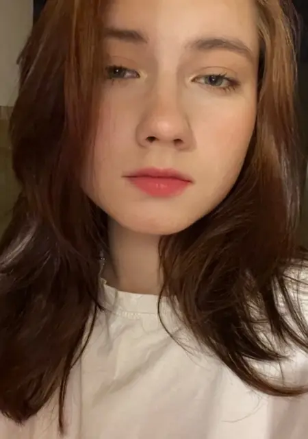 Елизавета из Новосибирска, ищу на сайте открытые отношения