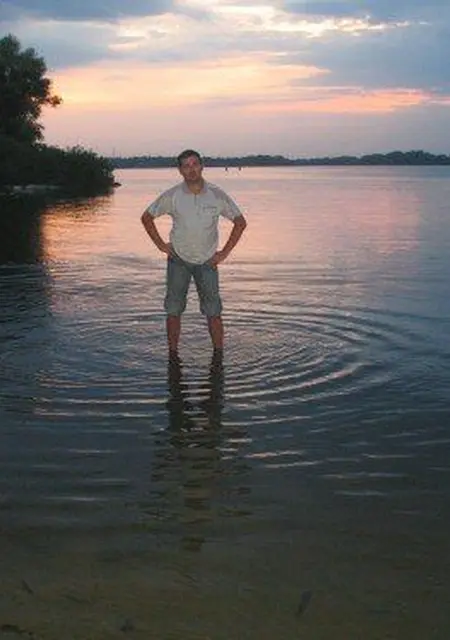 Я Алекс, 51, из Таганрога, ищу знакомства без обязательств