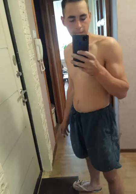 Я Владимир, 22, знакомлюсь без обязательств в Армавире