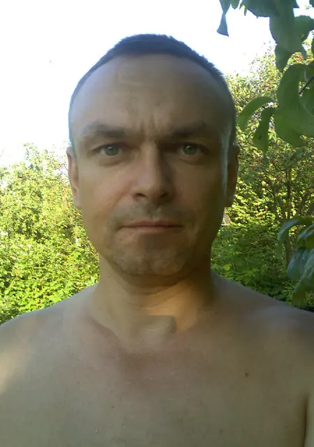 Александр из Гродно, мне 58, познакомлюсь на одну ночь