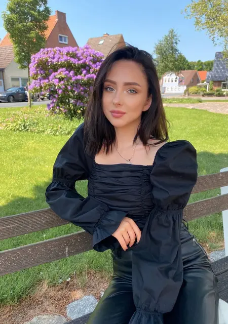 Я Элла, 22, знакомлюсь для дружбы в Новосибирске