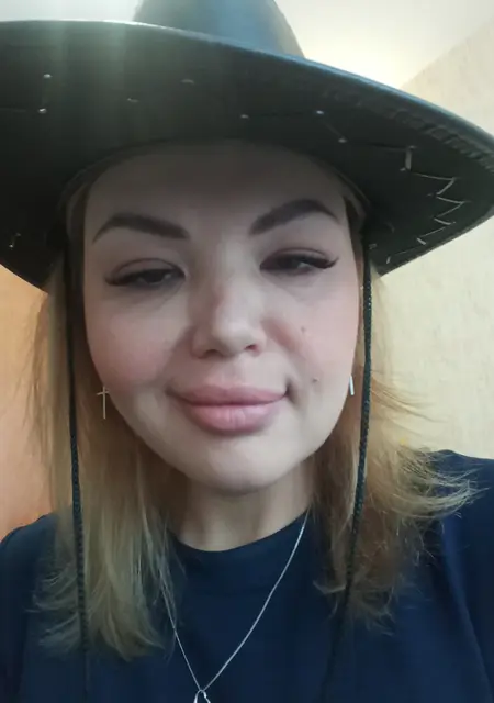 Я Алёна, 33, из Новосибирска, ищу знакомство для дружбы