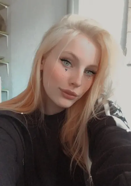 Ольга из Ижевска, мне 22, познакомлюсь без обязательств