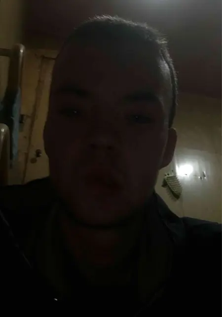 Дима из Перми, мне 18, познакомлюсь на одну ночь